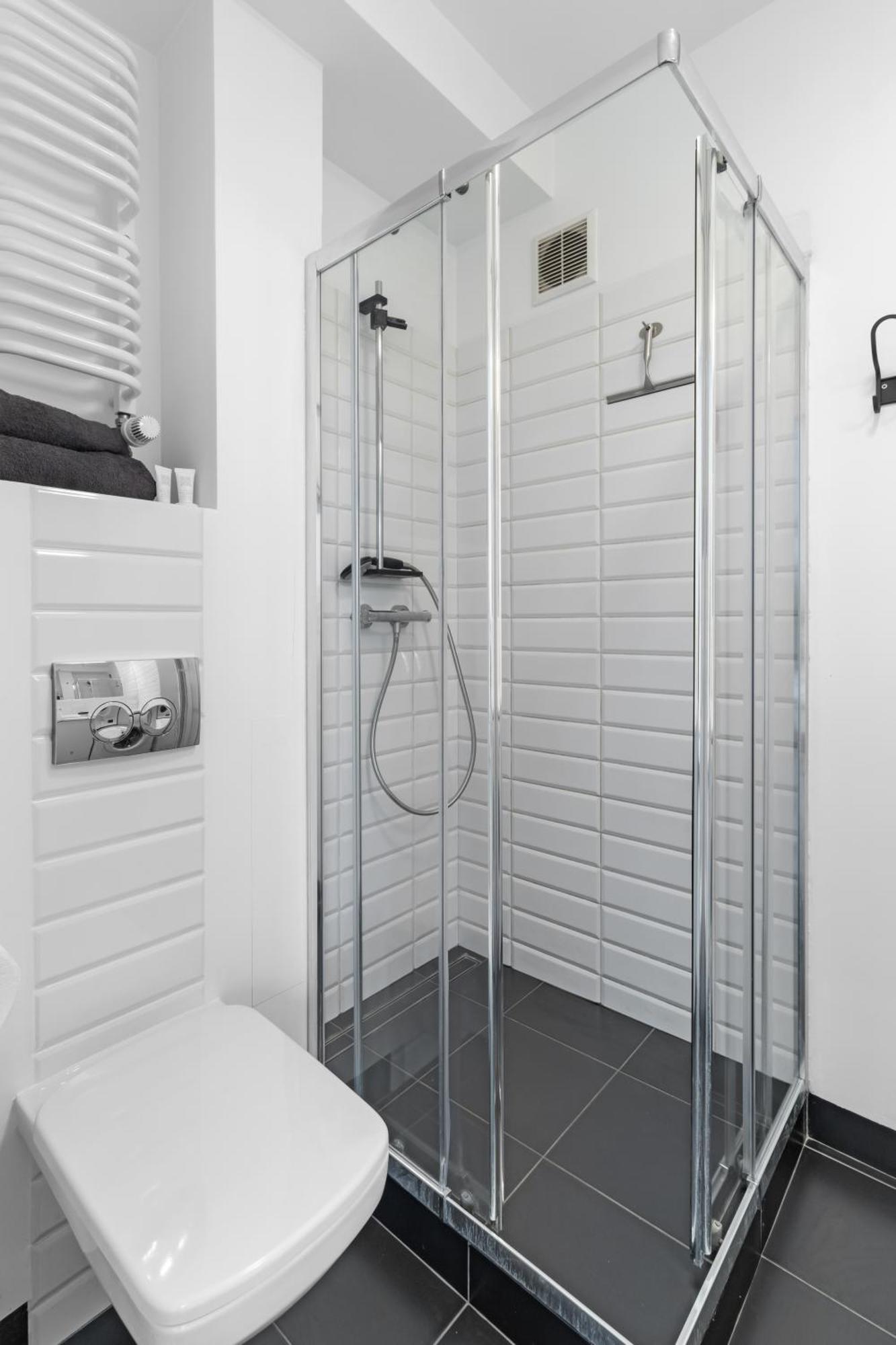 Marszalkowska By Esteum Host Apartment Warsaw